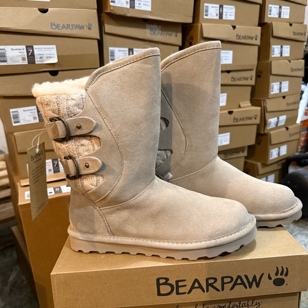 BEARPAW JENNI BUCKLE BOOTS Mushroom